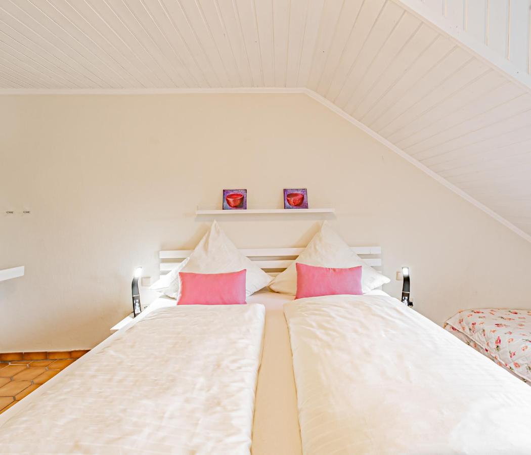 Johannishof Wein-cafe & Gaestehaus 3*