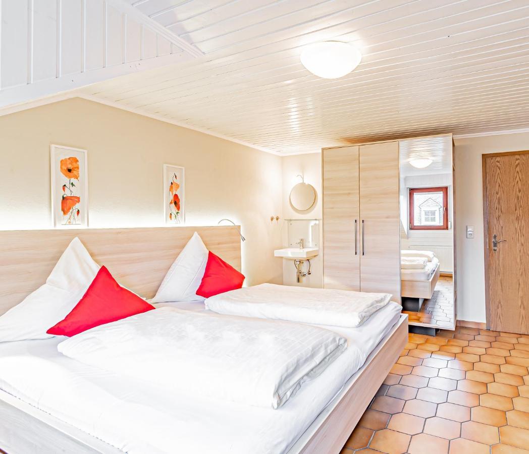 Pensjonat Johannishof Wein-cafe & Gaestehaus